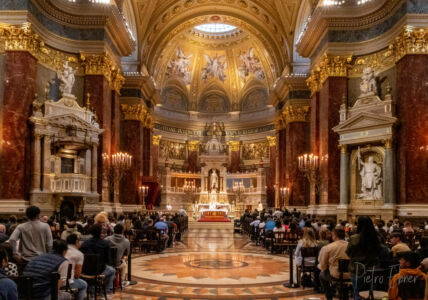 Inside Stepehn Basilica